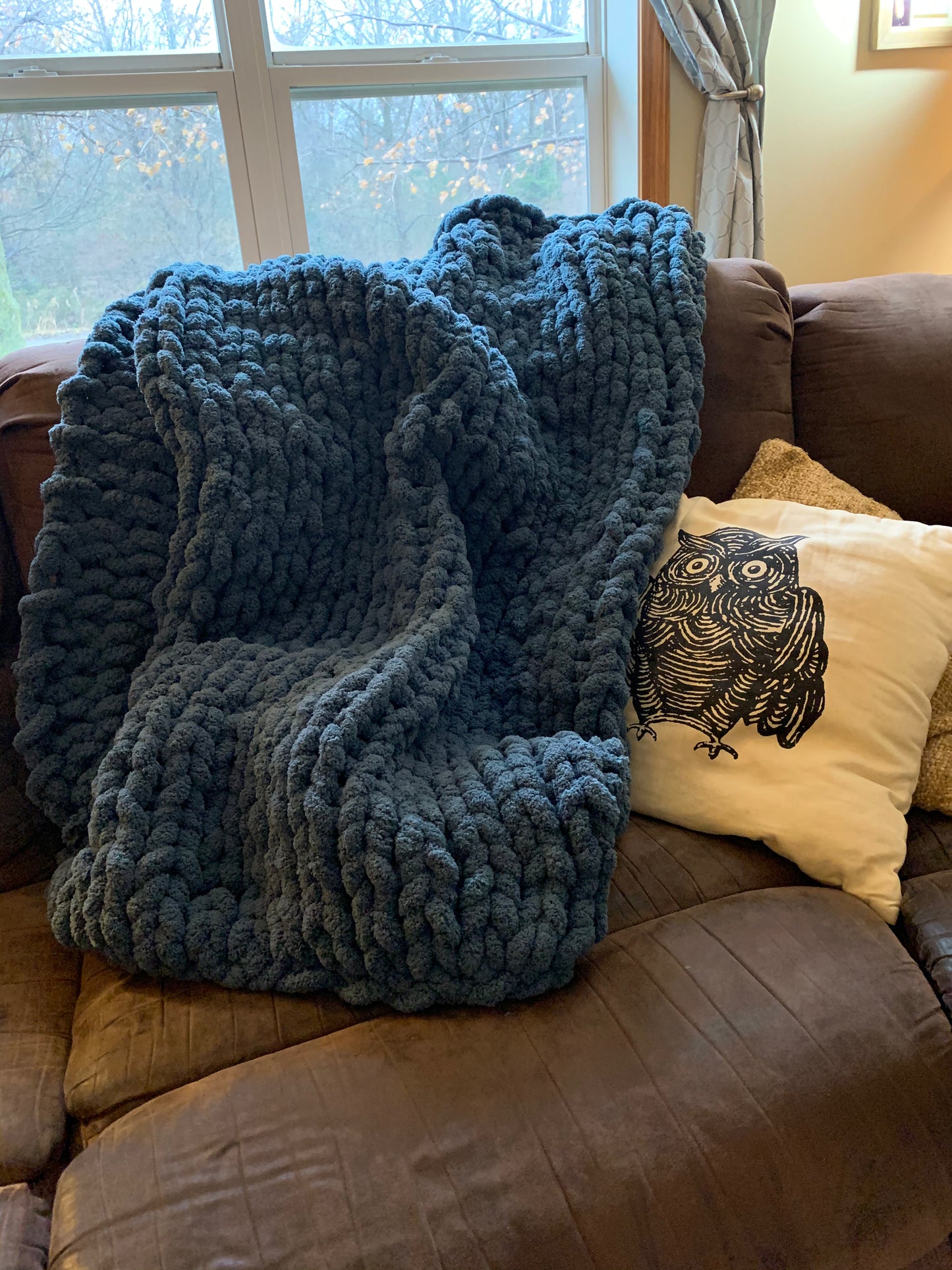 Chunky Yarn Blanket Video Tutorial